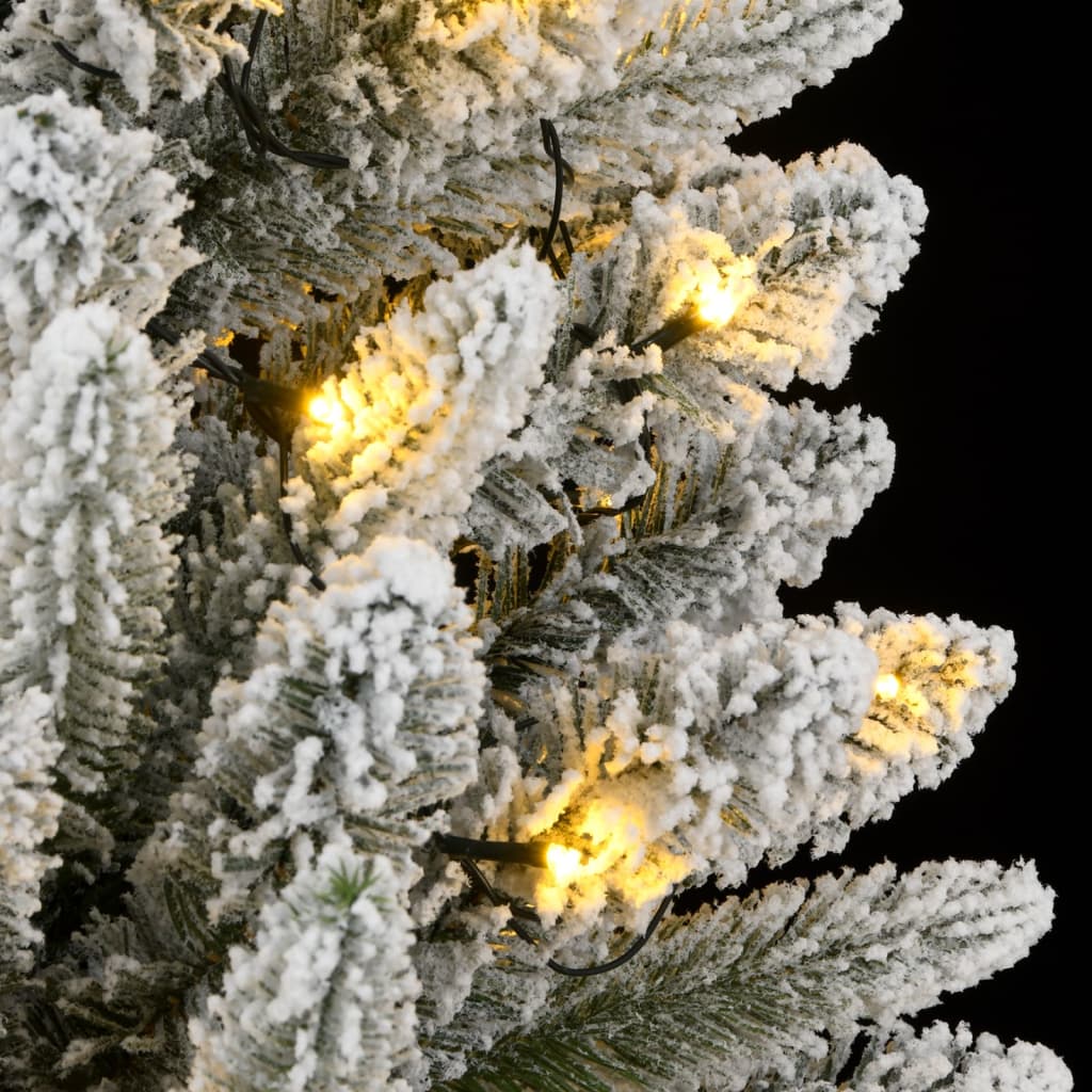 Kunstkerstboom Met 300 Led's En Sneeuw